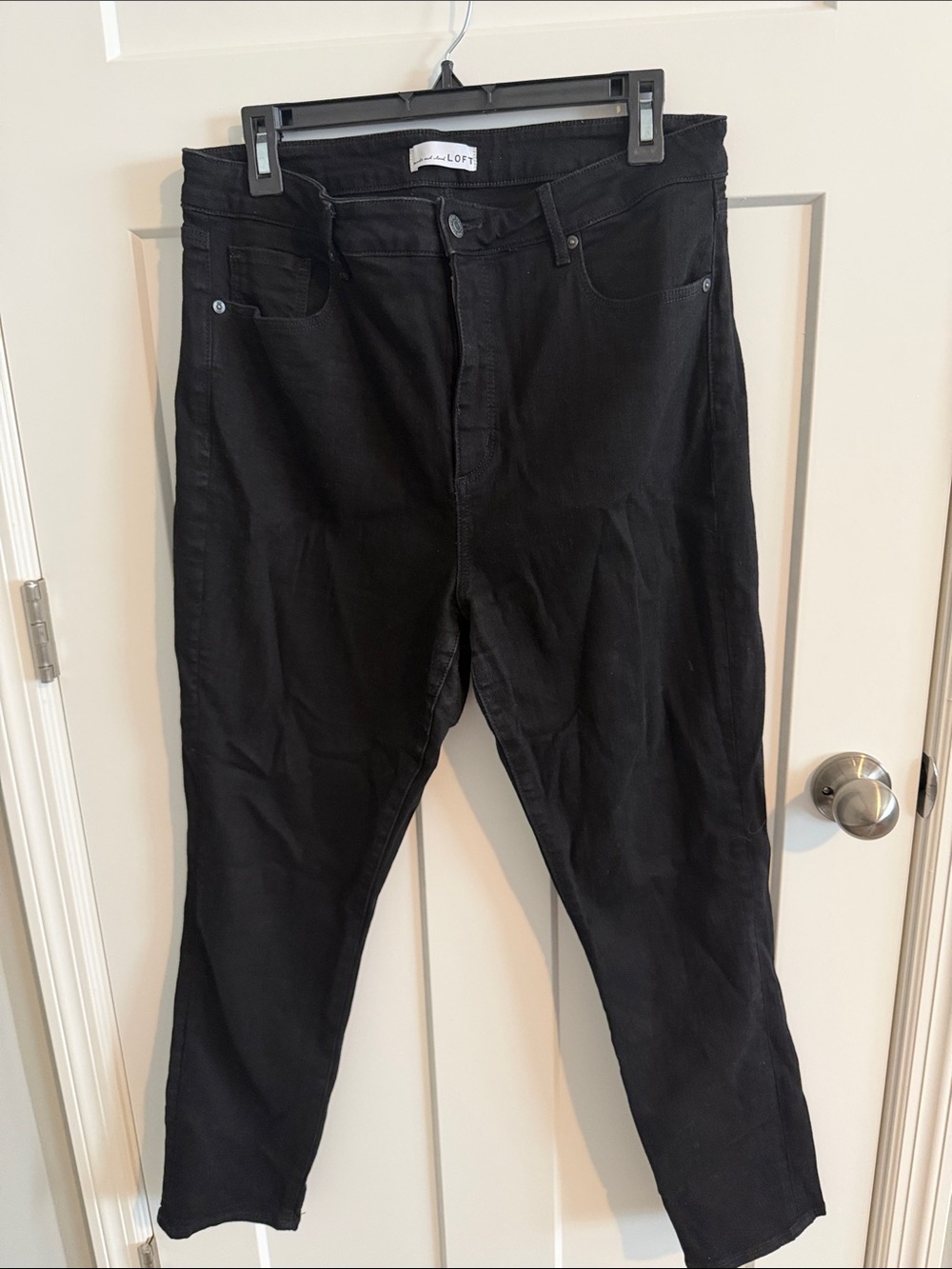 LOFT Women's  Black Skinny Jeans - size 14/32